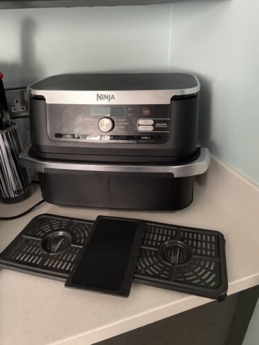 Ninja AF300UK Dual Zone Air Fryer - 7.6L, 2 Drawers, 6-in-1 Cooking, Energy Efficient, Oil-Free, Non-Stick, Dishwasher Safe, Black/Silver photo review