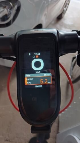 Segway-Ninebot MAX G2 D Electric Scooter for Adults – 70 km Range, 20 km/h Speed, Dual Suspension, Apple Find My, Road-Legal (EU) photo review