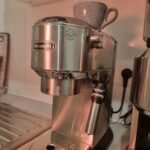De'Longhi Dedica Style EC685.M Espresso Machine – Slim 15 cm Design, Milk Frother, 15-Bar Pressure, 1L Water Tank, Compatible with Ground Coffee & ESE Pods, Stainless Steel photo review