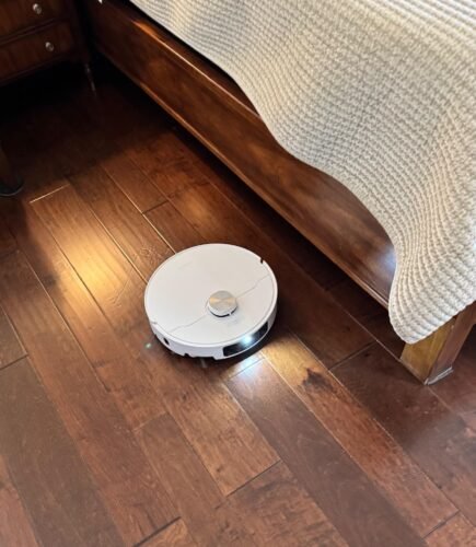 DREAME L40 Ultra Robot Vacuum and Mop, 11,000Pa Suction, Removable & Liftable Mop, Auto-Empty, Voice Control, Self-Cleaning, Pet-Friendly Smart Vacuum photo review