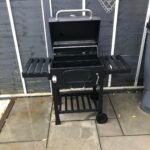 CosmoGrill Outdoor XL Charcoal Smoker BBQ Grill – Adjustable Charcoal Pan, Built-in Thermometer, 2 Side Tables, Chimney & Wheels – Portable Garden Barbecue Smoker photo review