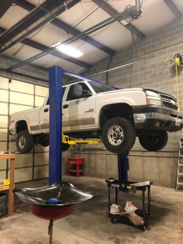 APlusLift HW-10KOH-A 10,000 lb (4,536 kg) 2-Post Overhead Car Lift – CE Certified, Truck Adapters, 3-Year Warranty photo review