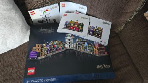 LEGO Harry Potter Diagon Alley 76444 – Wizarding Shops Microscale Building Set for Adults with 12 Microfigures, Collectible Harry Potter Gift for Fans – 2,750 Pieces photo review