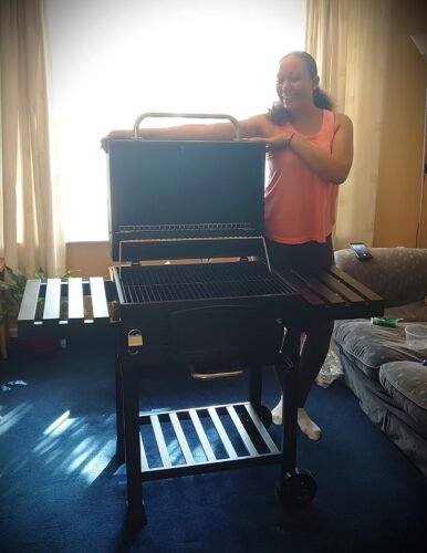 CosmoGrill Outdoor XL Charcoal Smoker BBQ Grill – Adjustable Charcoal Pan, Built-in Thermometer, 2 Side Tables, Chimney & Wheels – Portable Garden Barbecue Smoker photo review