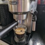 De'Longhi Dedica Style EC685.M Espresso Machine – Slim 15 cm Design, Milk Frother, 15-Bar Pressure, 1L Water Tank, Compatible with Ground Coffee & ESE Pods, Stainless Steel photo review