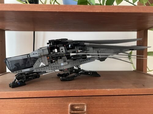 LEGO Icons Dune Atreides Royal Ornithopter 10327 Building Set for Adults, Collectible Sci-Fi Display Model with 8 Minifigures, Gift Idea for Dune Movie Fans photo review