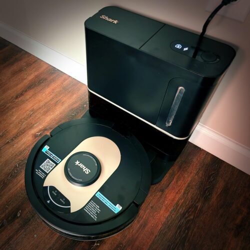 Shark AV2501AE AI Ultra Robot Vacuum with XL HEPA Self-Empty Base – 60-Day Capacity, Smart Mapping, LIDAR Navigation, Alexa Control, Perfect for Pet Hair, Carpet & Hard Floor, Bagless, Black photo review