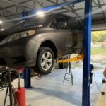 XK L2910 2-Post Car Lift 9,000 LBS / 4,082 KG Overhead Auto Truck Hoist 220V with 12-Month Parts Warranty photo review