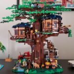 LEGO Ideas Tree House 21318 – Collectible Model Building Set for Adults & Teens, 3 Cabins with Interchangeable Leaves, Includes Minifigures, Nature Accessories & Bird Figure, 3036 Pieces photo review