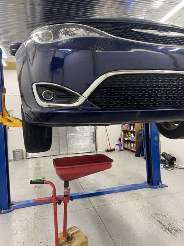 XK L1000 2-Post Car Lift – 10,000 lbs / 4,536 kg Capacity, 220V Auto Hydraulic Truck Hoist with 3-Year Parts Warranty photo review