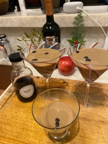 Philips Series 2200 Fully Automatic Espresso Machine with Milk Frother – EP2220/10, Ceramic Grinder, Matt Black photo review